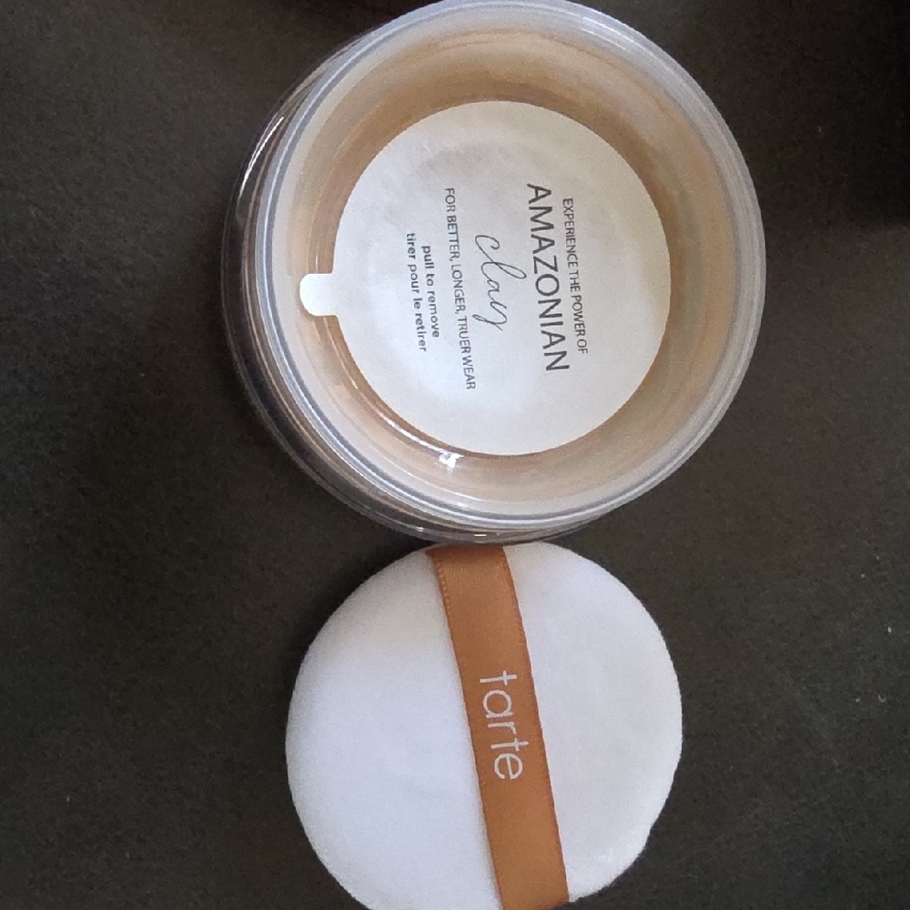 Tarte Loose Foundation Powder - 22S Light Sand - Picture 2 of 4